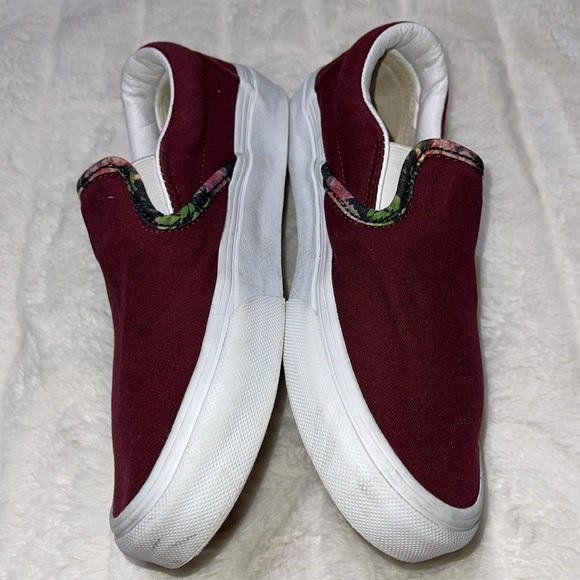 Slip On Vans - Picture 3 of 10